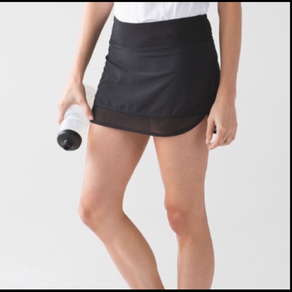 Lululemon black hotty hot skirt